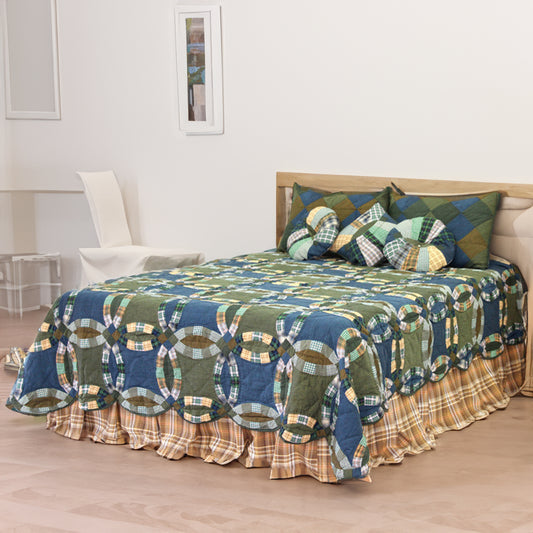 Chambray Ring Super King Quilt – 110"x96" Handmade Quilt with Double Ring Wedding Pattern – Custom Sizes Available