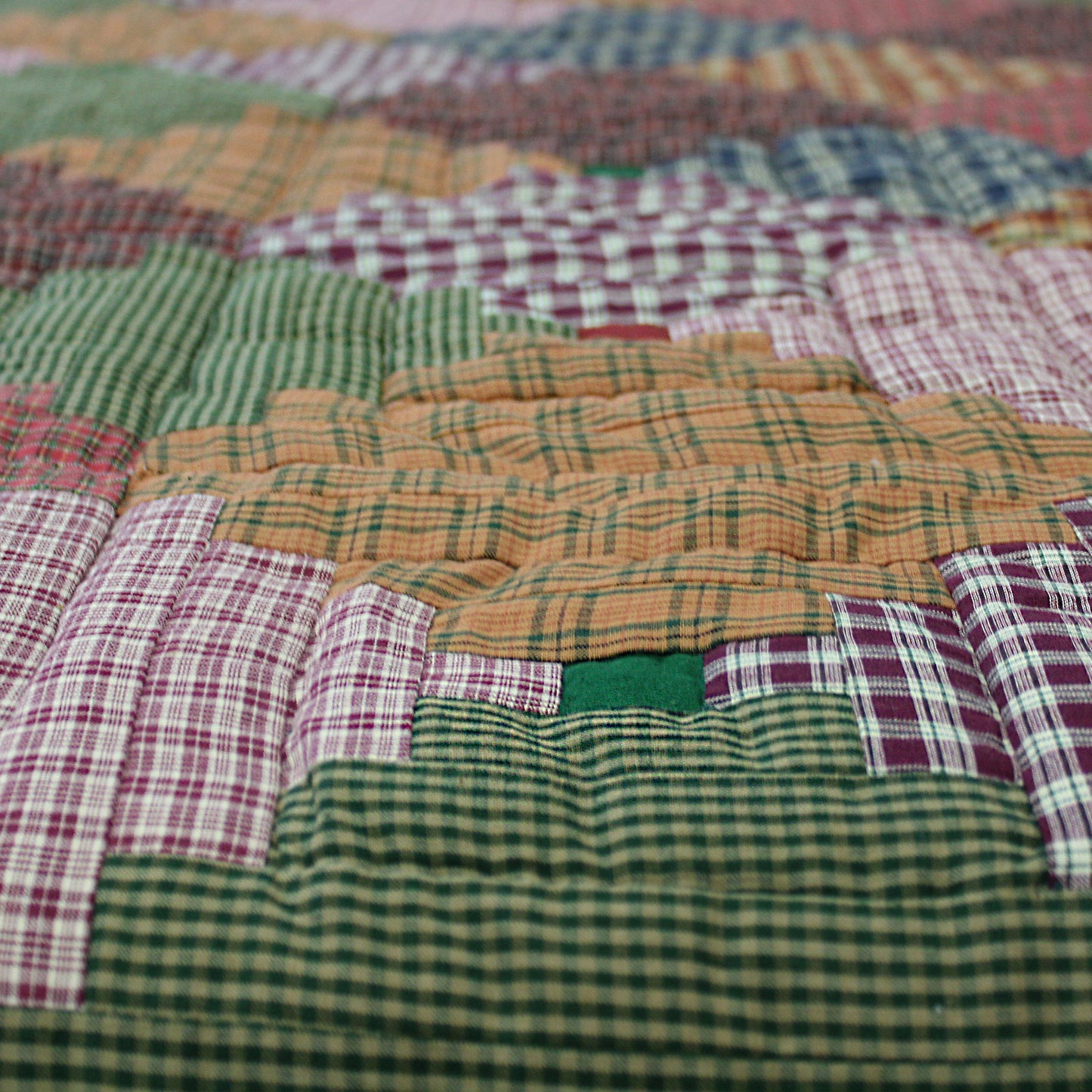 Pastures and Paths Bedding accessories and Ensemble sets.