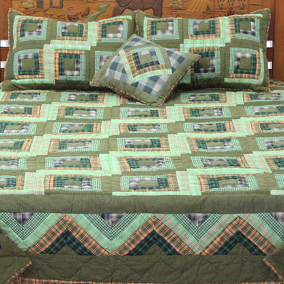 Green Log Cabin Quilt, Hand cut and Patchwork cotton fabric blocks.