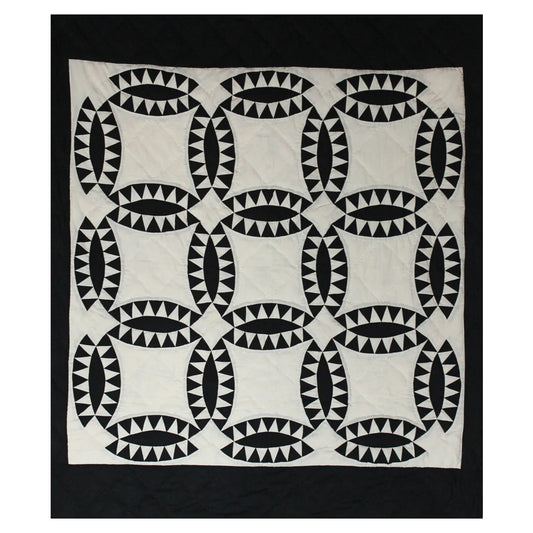 Coal Wedding Ring Quilt, Hand cut and Patchwork cotton fabric blocks.